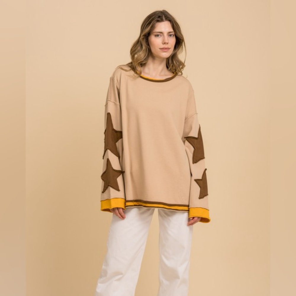 BV11 Bluevelvet Khaki Star-Appliqué Long Sleeve
